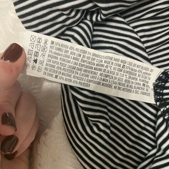 english factory womens black white Short Sleeve striped top t shirt large - Picture 5 of 5